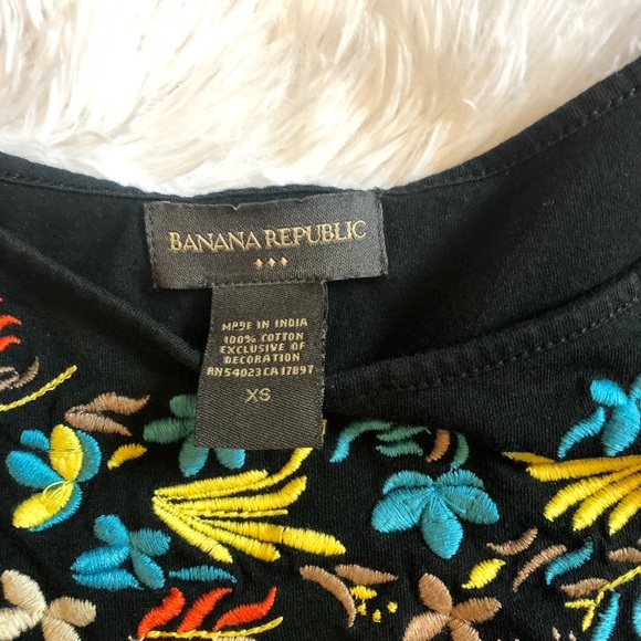 Banana Republic Black Floral Embroidered Top XS - Picture 3 of 3